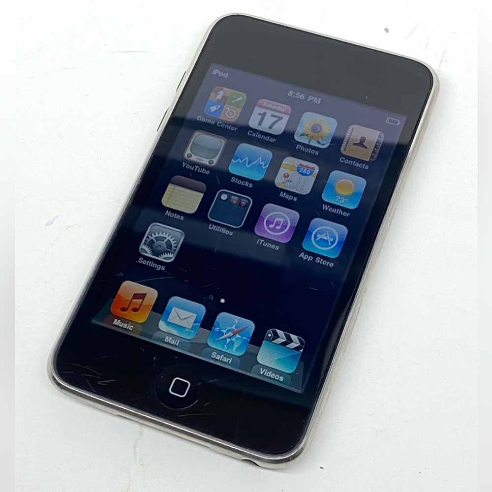 APPLE IPOD TOUCH 2ND GENERATION 8gb UNLOCKED NO CRACKS [A1288]